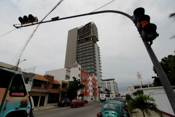 Y Si As Fuera Responde Yunes Sobre Permisos De Torre A Su Suplente