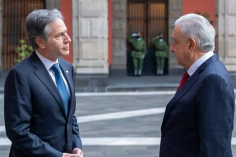 AMLO a Blinken EU actúa como candil de la calle y oscuridad de la