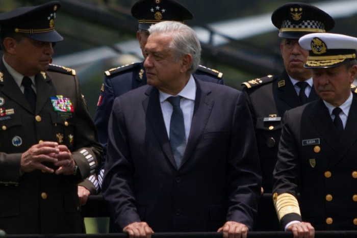 AMLO va por mantener a Fuerzas Armadas en tareas de seguridad después