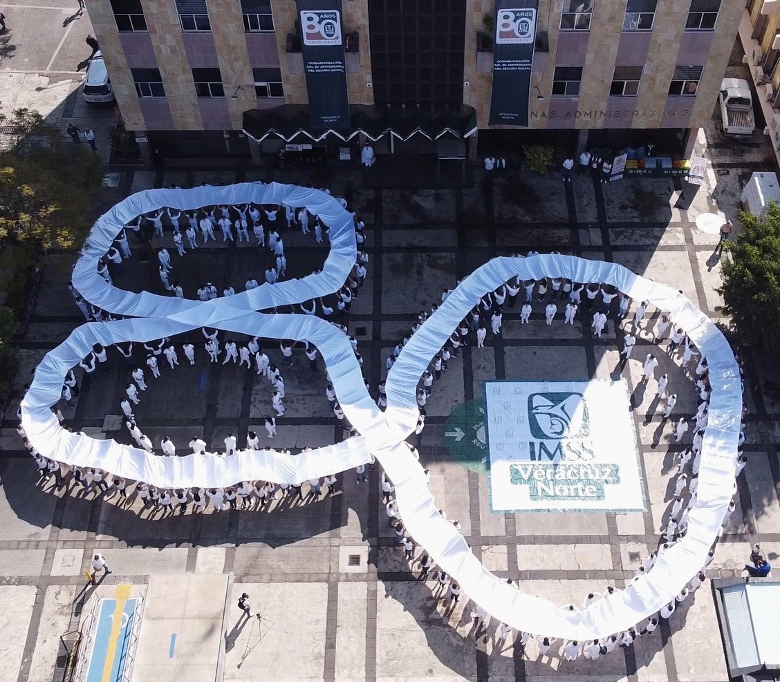 Conformó IMSS Veracruz Norte un 80 gigante en celebración por su