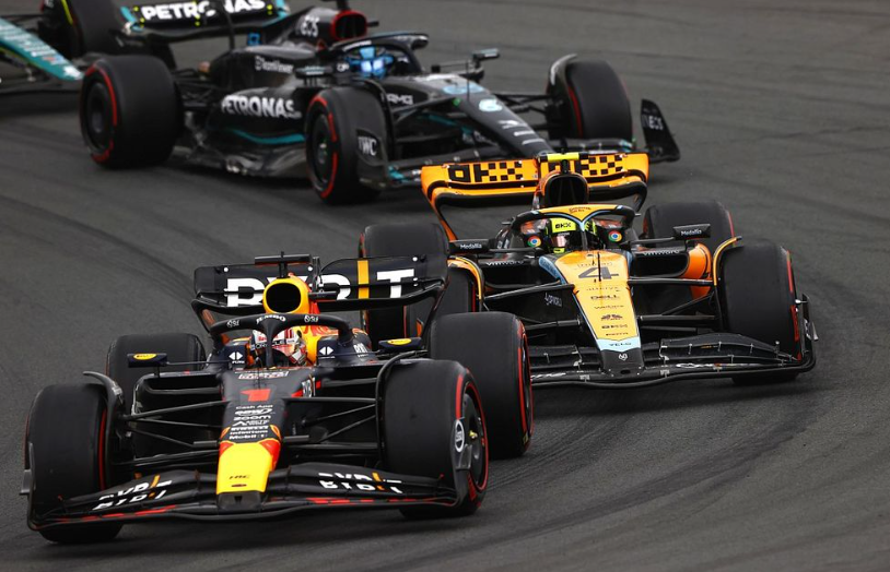 Checo Pérez en cuarto y Max Verstappen gana el GP de Países Bajos