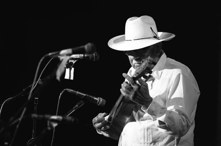 Fallece Andrés Vega Delfín músico del son jarocho Formato Siete