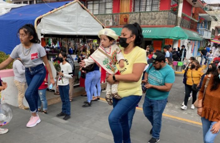 Ambulantes invaden El Dique con motivo de la fiesta a la Virgen de Guadalupe  - Formato Siete