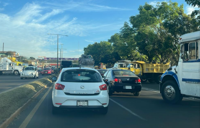 Paro Nacional Transportista: Amotac bloquean boulevard Xalapa-Banderilla