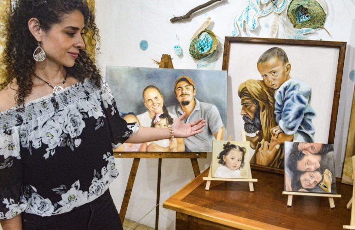 Exposición "Retratos del corazón" de la artista Divya Lobato en Coatepec